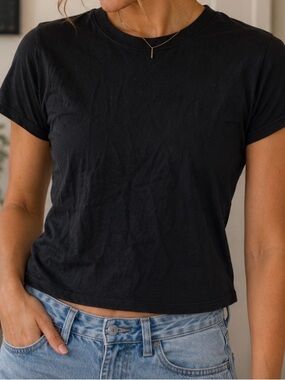 Classic Women’s Black Crewneck Tee